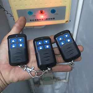 lam-remote-cua-cuon-uy-tin-gia-re-tphcm